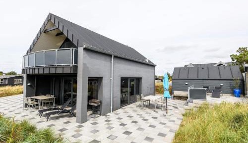 Four-Bedroom Holiday Home