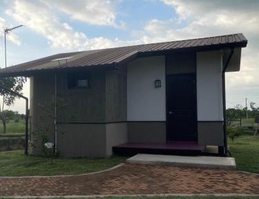 Queen Room with Garden View