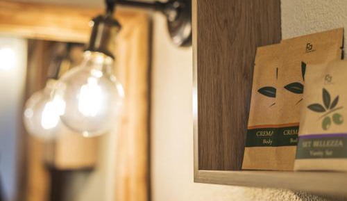 Deluxe Two-Bedroom Apartment with Garden View