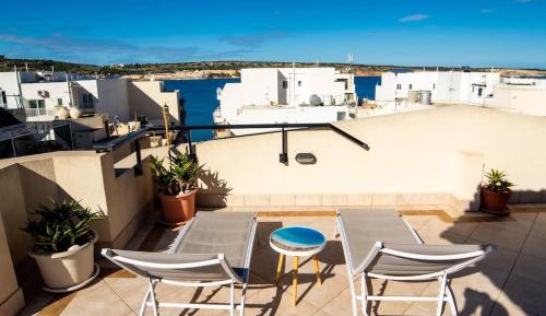 Three-Bedroom Apartment with Sea View