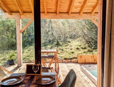 Studio with Garden View