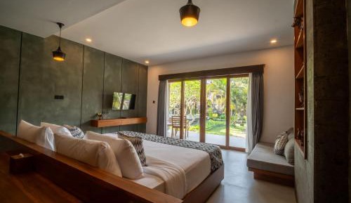 King Room with Garden View