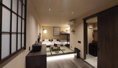 Four-Bedroom Loft Apartment