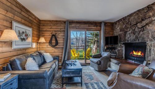 Two-Bedroom Holiday Home
