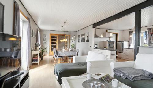 Five-Bedroom Holiday Home