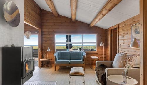 Three-Bedroom Holiday Home 