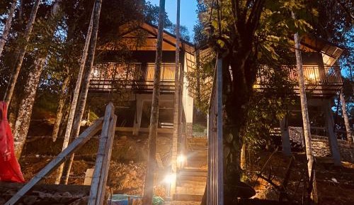 Family Room with Lake View