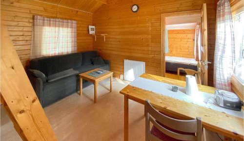 One-Bedroom Holiday Home