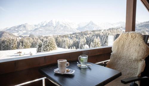 Suite with Mountain View
