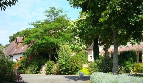 Holiday Home (12 Adults)