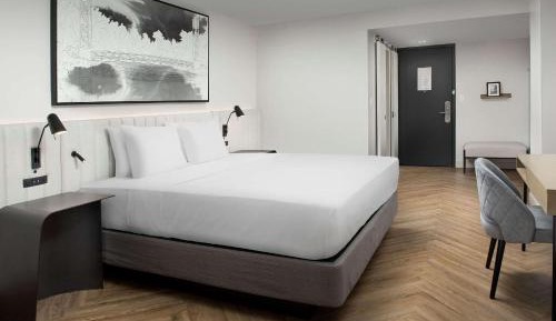 King Room - Non-Smoking