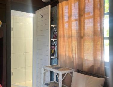 Deluxe Room (2 Adults + 1 Child)
