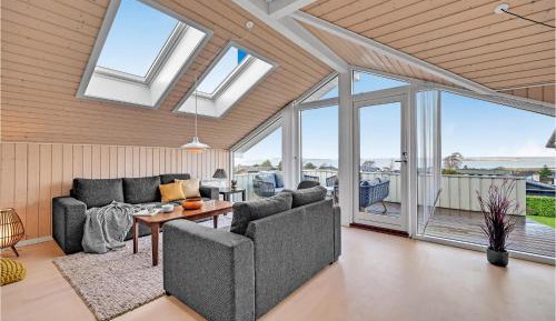 Four-Bedroom Holiday Home