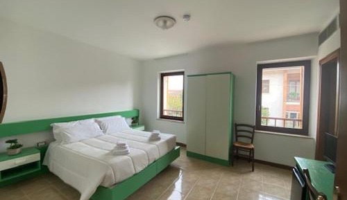 Large Double Room