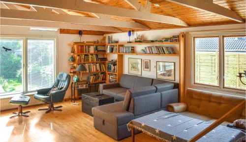 Three-Bedroom Holiday Home 