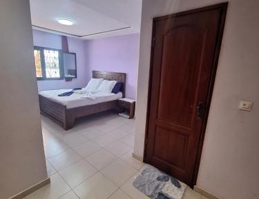 Studio with Spa Bath