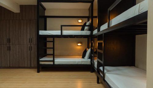 6-Bed Mixed Dormitory Room