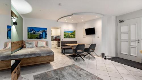 Superior One-Bedroom Apartment
