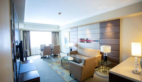 Executive Suite, Club lounge access, 1 King, City view
