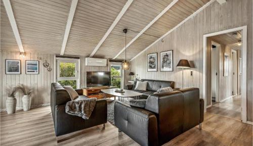 Four-Bedroom Holiday Home