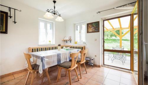 Three-Bedroom Holiday Home 