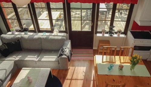 Three-Bedroom Holiday Home 