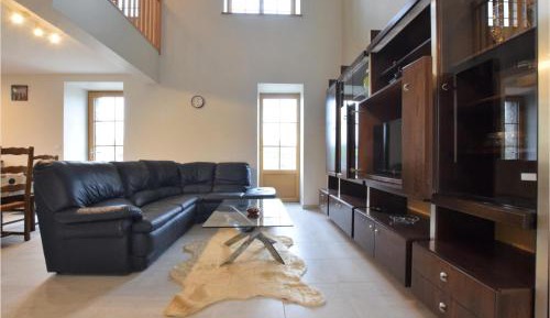 Four-Bedroom Holiday Home