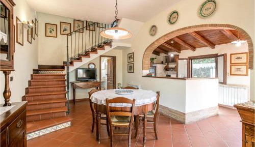 One-Bedroom Holiday Home