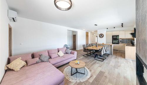 Three-Bedroom Vacation Home 