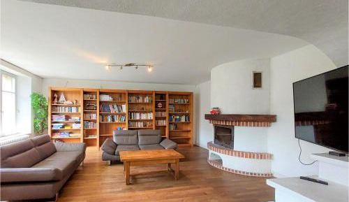 Six-Bedroom Holiday Home