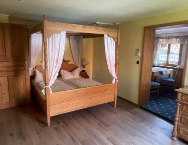 Superior Family Room