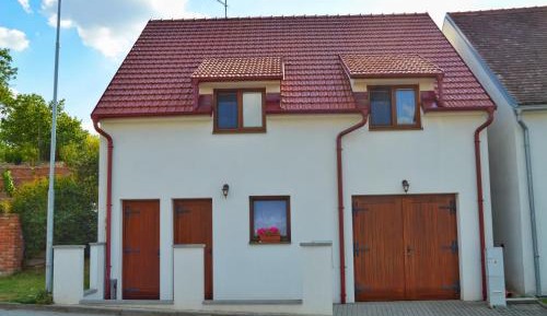 Four-Bedroom Holiday Home