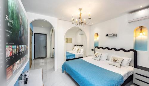 Family Room with Shower