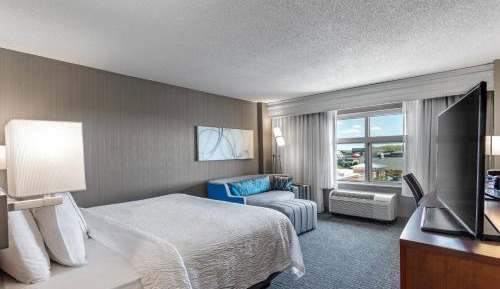 King Room with Sofa Bed