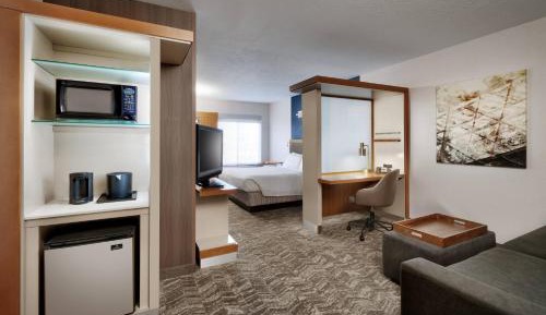 King Studio with Sofa Bed