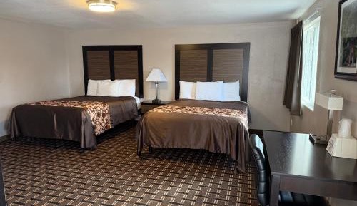 Queen Room with Two Queen Beds - Disability Access