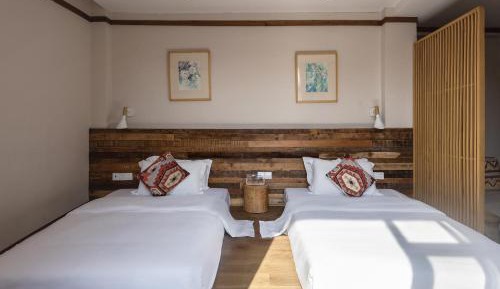 Japanese Style Twin Room with Mountain View