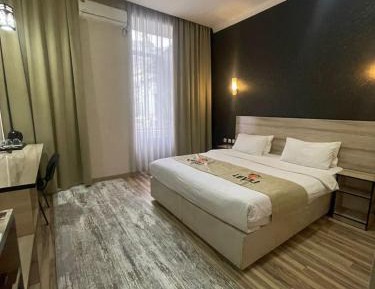Double or Twin Room with City View