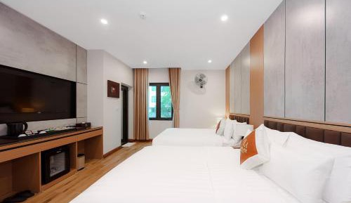 Deluxe Family Room