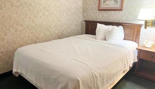 Queen Room - Disability Access