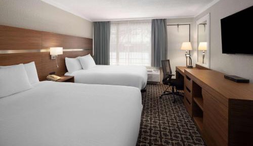 Queen Room with Two Queen Beds - Non-Smoking