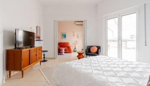 Two-Bedroom Apartment with City View