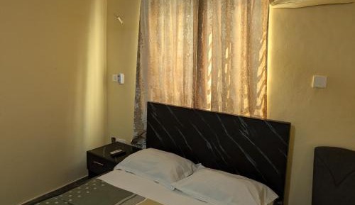 Deluxe Double or Twin Room with Pool View