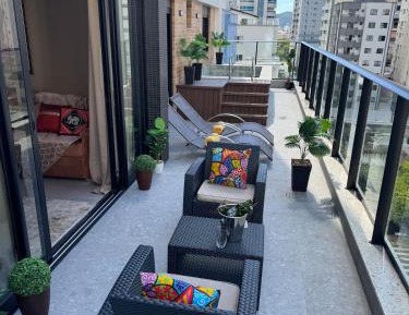 Four-Bedroom Apartment with Balcony 