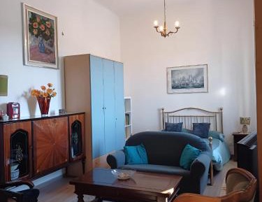 Three-Bedroom Apartment with Balcony
