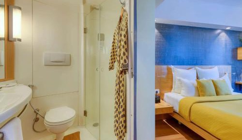Premier Queen Room with Extra Benefits