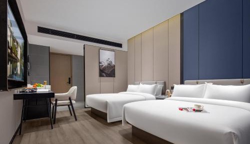 Deluxe Quadruple Room
