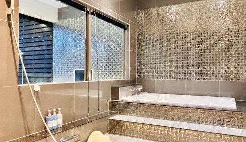 Twin Room with Bathroom