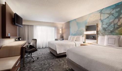 Queen Room with Two Queen Beds - Non-Smoking