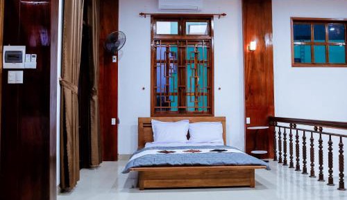 Single Bed in Dormitory Room